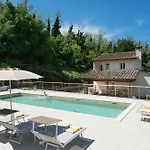 With Pool Among Tuscan Art Cities Casa de Férias