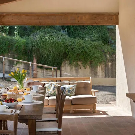 With Pool Among Tuscan Art Cities