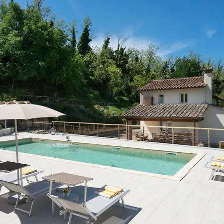 With Pool Among Tuscan Art Cities Dom wakacyjny
